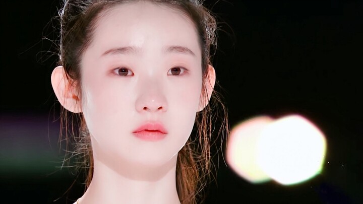 【หวงจื่อเทา x จางอี้ฟาน】【คู่จิ้นเซรามิก】“เหมือนตกอยู่ในทะเลแห่งความรักเลย” อาจารย์ผู้ดุเดือดปากแข็งใ