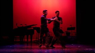 Đoạn khiêu vũ tango này quá tuyệt vời! Thật sự bùng nổ luôn!
