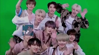 〖Stray Kids〗Look who is missing again~ In the 2019 song and dance relay, the background of the stray