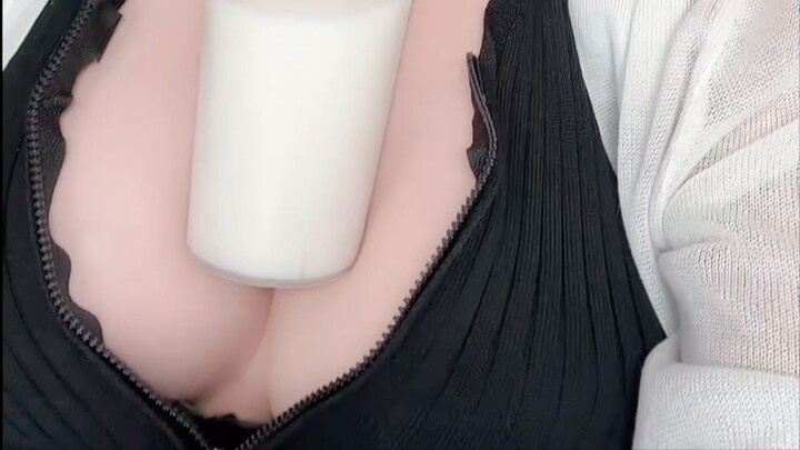 Minum susu sendiri 🥵💦