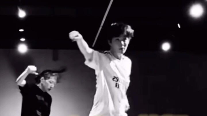【Day】Badalee choreography "Rodeo" dance teaching
