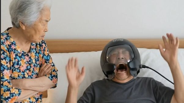 Kakek 90-an Berenergi Tinggi Main di “Dunia Dewa yang Bayar untuk Menang”