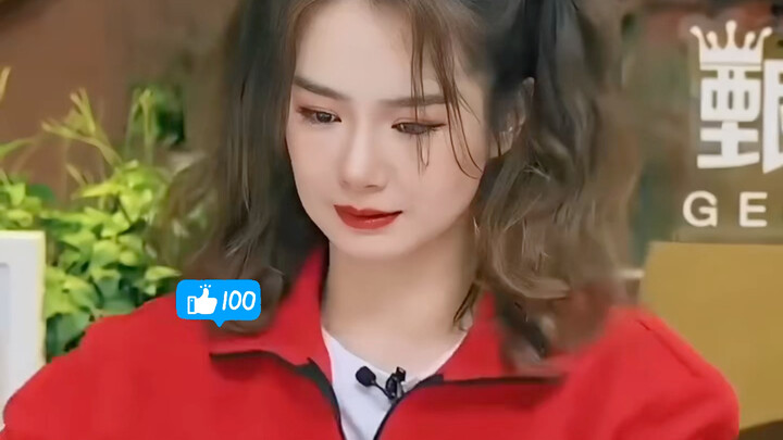 In an era when few people sported short hair, she chopped off her seven-year-long locks, becoming th