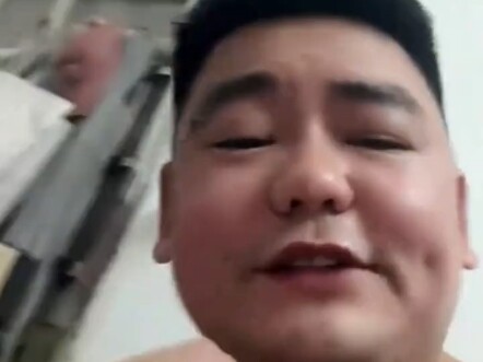Chồng chia sẻ: Vợ không đi làm, sống đúng như cô ấy mong muốn.