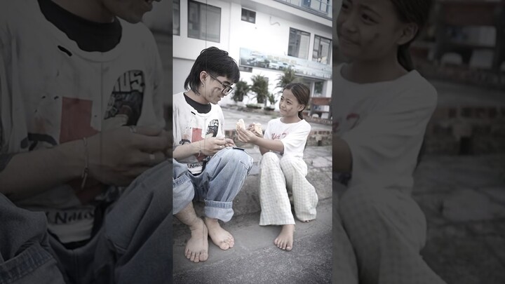 SHK - Đôi Bạn Ăn Xin Xưa Và Nay - Begging Couple Past and Present #shorts #SuperHeroKids #sad