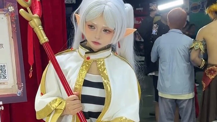 Pahlawan menyelamatkan kecantikan