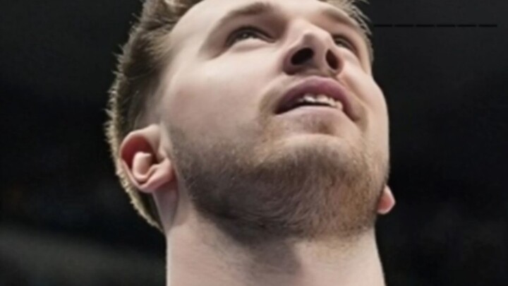 "Raja Pertempuran Hamburg - Doncic"