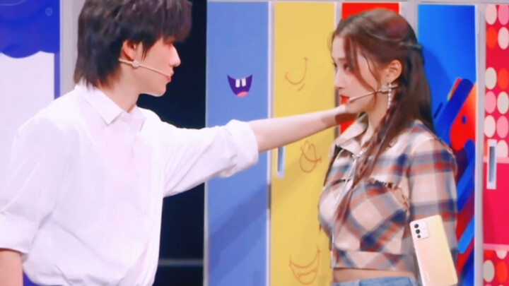 [Brother and Sister Guan] “Sis, you’re so clumsy!” “Oh～ so you’ve grown up, huh?”