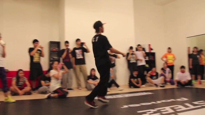 【زانتو سانتا】تعليم هاوس في استوديو الرقص بسنغافورة لمدة 12 عامًا