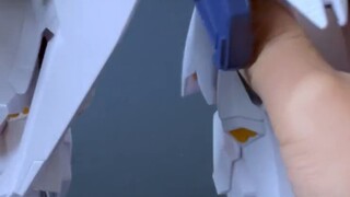 Chất lượng của con ngỗng trắng to lớn này tốt hơn nhiều so với Kexi.Bandai HG Penelope đánh giá và c