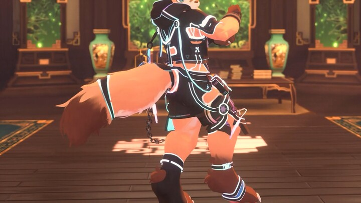 The little fox is just wagging his tail~