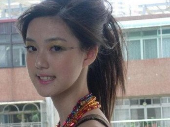 ญาติสาวคู่ของเน็ตไอดอลยุคเก่า—เฉินซือยวี่