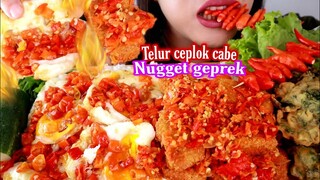 ASMR NUGGET GEPREK TELUR CEPLOK CABE PEDASNYA ASLI RAWIT BUKAN KW  | ASMR MUKBANG INDONESIA