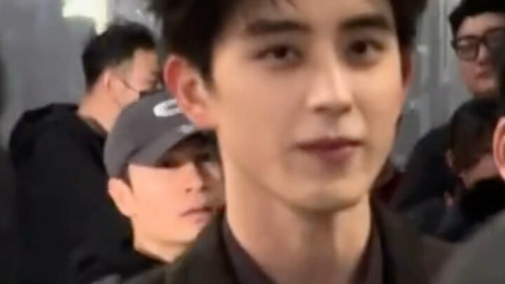 Ao Ruipeng debuted late because he went to college! Wang Hedi, take a look at yourself.