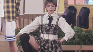 男生再次穿上裙子？欢迎来到我们的盛典！路演IZ*ONE《fiesta》金珉周位