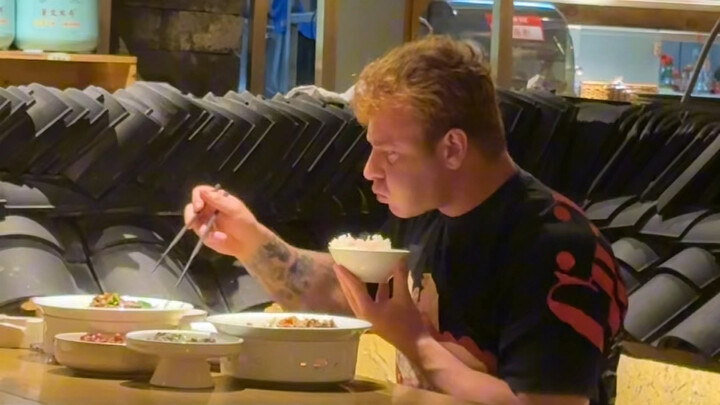 Saya rasa orang asing tidak menyukai masakan Tiongkok