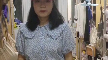 Tôi chỉ muốn ôm em gái tôi và quay vòng