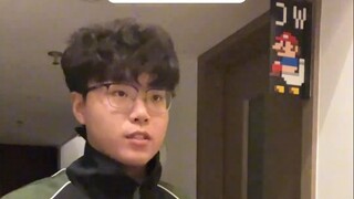 Shiya: Bạn bị bệnh à?