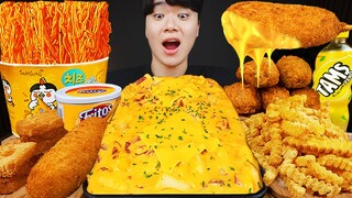 ASMR MUKBANG 직접 만든 치즈 떡볶이 불닭볶음면 핫도그 치킨먹방! & 레시피 FIRE NOODLES AND Tteokbokki EATING SOUND!