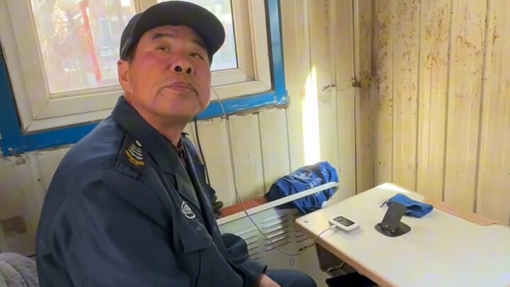 "Pretending the Leader is on a Work Inspection"