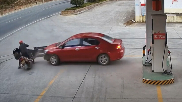 Analysis of popular online accidents: Do you have to drift into the parking space to grab a spot whe