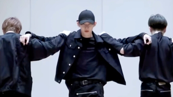 [TXT Choi Yeon-jun] What does it mean to be completely at ease! So handsome I'm dizzy... I really ge