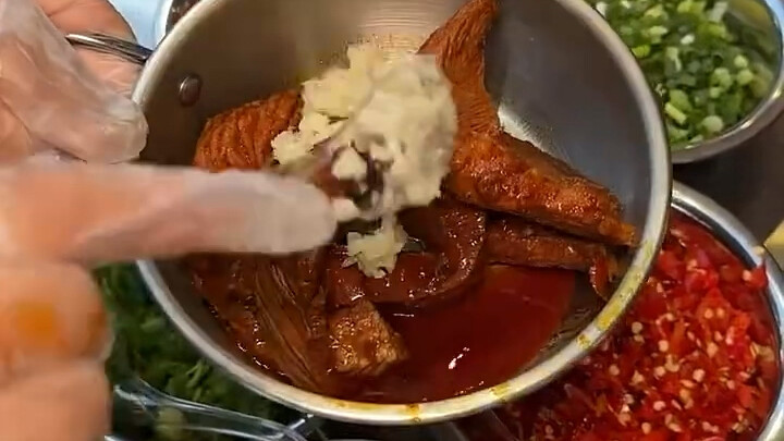 西安街头8块一根的麻辣牛肉，太香了