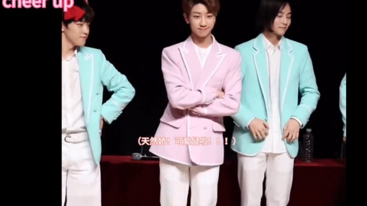 [Xu Minghao] Ranking the Girl Group Dances Xiaoba Missed Out on - Part 1