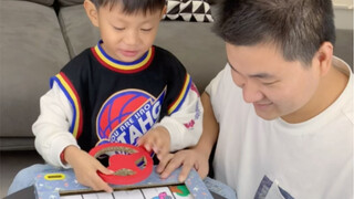 Tự chế game đua xe điên cuồng, bố và con tranh nhau chơi