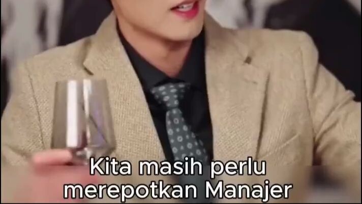 Zhong Zheng, Jin Zi Sang pewaris, yang berjuang untuk sukses dalam kariernya, ta