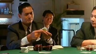 The rich man had three 10s in his hole cards, so he dared to go all in with the God of Gamblers, who