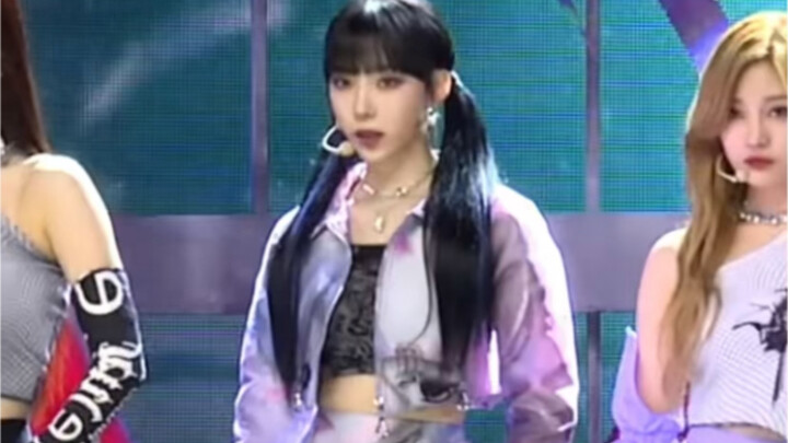 Winter Kim Min-jeong quay trực tiếp aespa - Savage, quay trực tiếp The Show – đoạn quay đuôi ngựa đô
