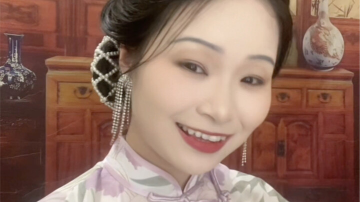 当你民国时期第一次被朋友带去当地最有名的女生公馆化妆时（即兴场景模拟
