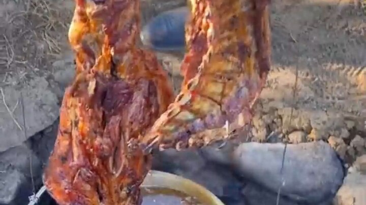 ขาแกะย่าง ดูจบแล้วน้ำลายไหลเลย!