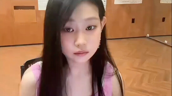 فيديو «شين جيا رون نينا» من أداء توري كيلي ~ هيدا بس أحط لك كوفر بالصوت الصافي!