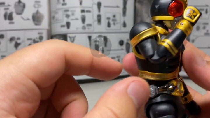 Pengingat ramah "Toy Moment of Fighting Pen" dari Bandai: Saat membeli item ini, jangan lupa membeli