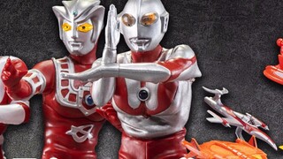 Kamen Rider needs motorcycles, Ultraman needs airplanes, Light-up Ultraman 15th Edition & Tsuburaya 