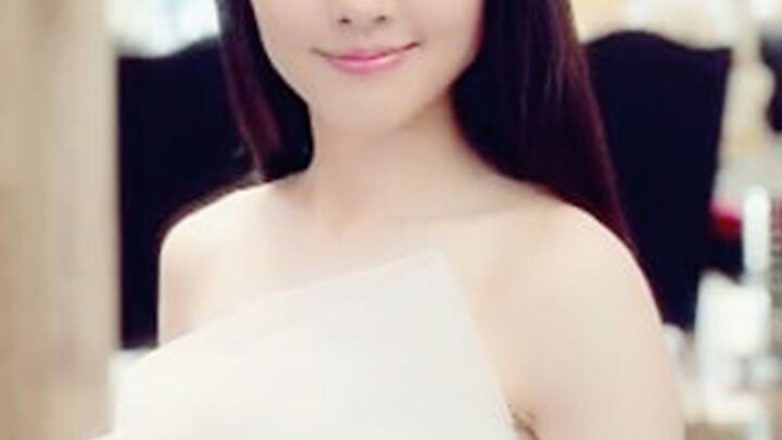 Chết tiệt, có lẽ đây chính là lý do tại sao mọi người đều nghĩ rằng việc cô ấy kết hôn với một gia đ
