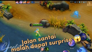 Pake Cici cuma jalan santai eh malah dapet surprise?! 😱