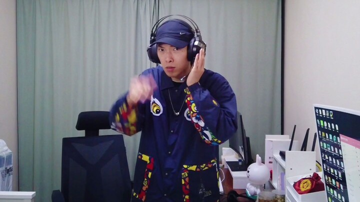ซีรีส์สอนฟังเพลง - เต้นโดยไม่ต้องกวน? ลองดูสิ แล้วคุณจะพร้อมลงแข่ง!