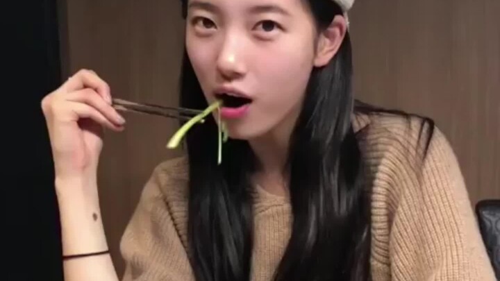 «المؤثرون العشبيون من JYP»