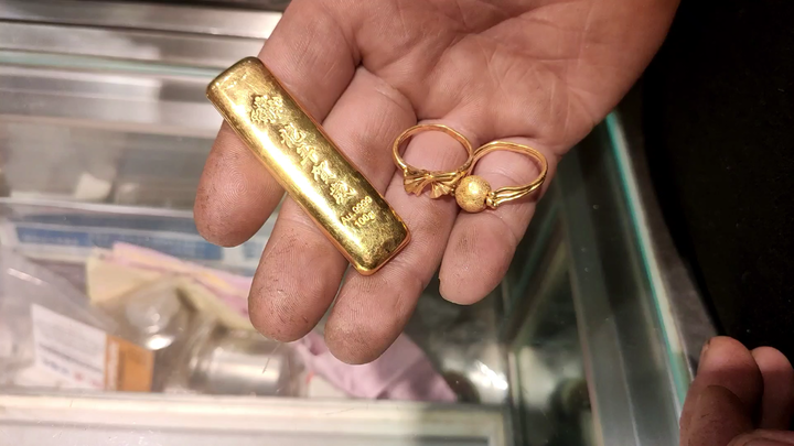 买黄金手镯，这样才是最划算，省钱的