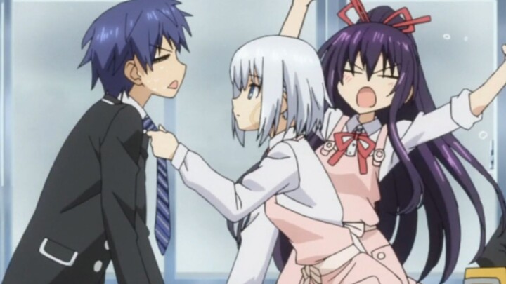 [Adegan Harem Terkenal] Jelas akulah yang datang lebih dulu...kenapa bukan aku?