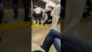 Extended version: Japanese man drags foreigner off the train (showing what lead to confrontation)