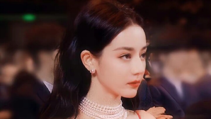 “ข้าพเจ้าประกาศว่านี่คือพระเจ้า！！！！！！”