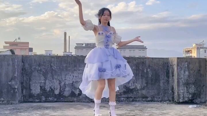 【偶宣】 أود حقًا أن أُصدر الصوت الأصلي، لكن صوت الكعب العالي واضح جدًا