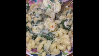 พาสต้าอาติโช๊คผักโขม