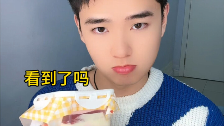 The deaf-mute vlogger’s mukbang is live!