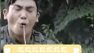 ขั้นตอนการกินบะหมี่สุดฮา