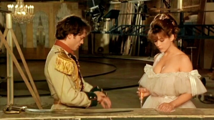 Sophie Marceau’s peak looks and figure: This goddess really filled out beautifully!